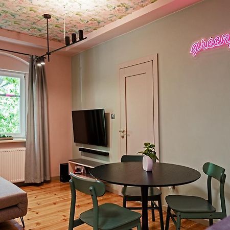 W12 Home Station - Apartement Greenpink Zielona Góra Eksteriør billede