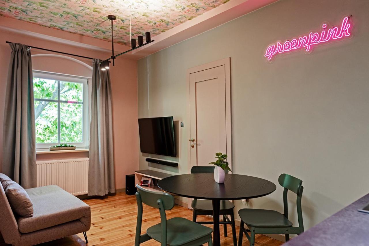 W12 Home Station - Apartement Greenpink Zielona Góra Eksteriør billede